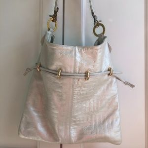 Andre Oliver cream embossed leather handbag; Excellent condition